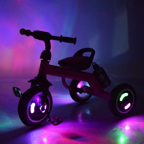   TURBOTRIKE  (M 3648-6)